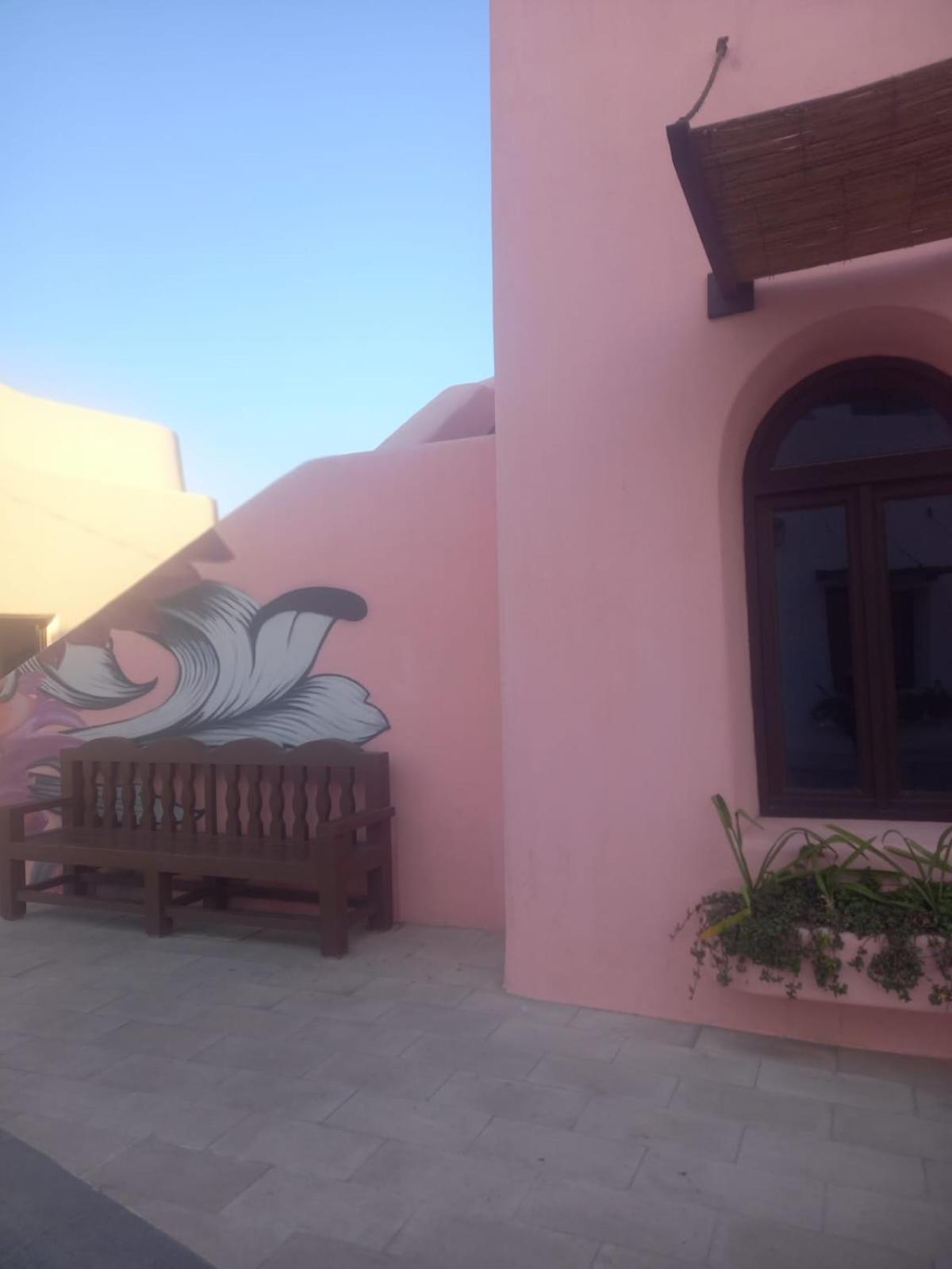 Mina Hotel And Residences By The Torch Doha Ngoại thất bức ảnh Mural at the Santa Barbara Museum of Contemporary Art